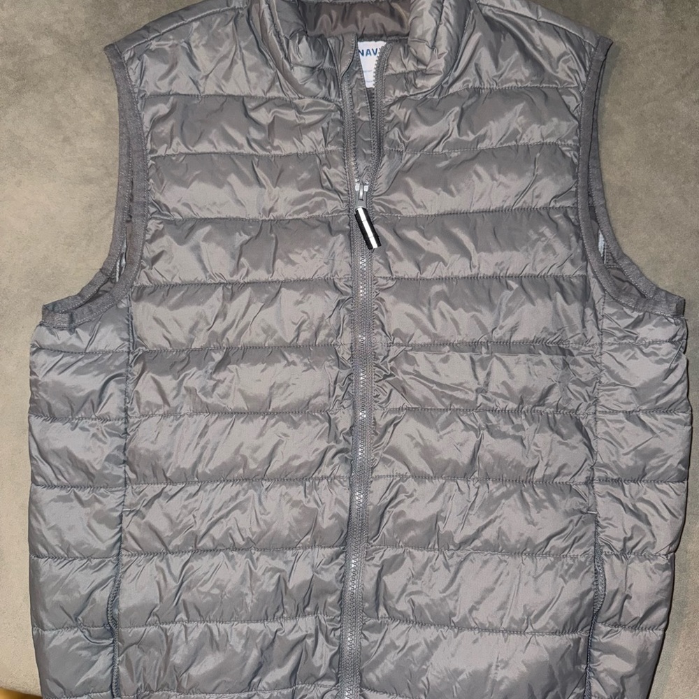 Men's Old Navy Gray Puffer Vest
